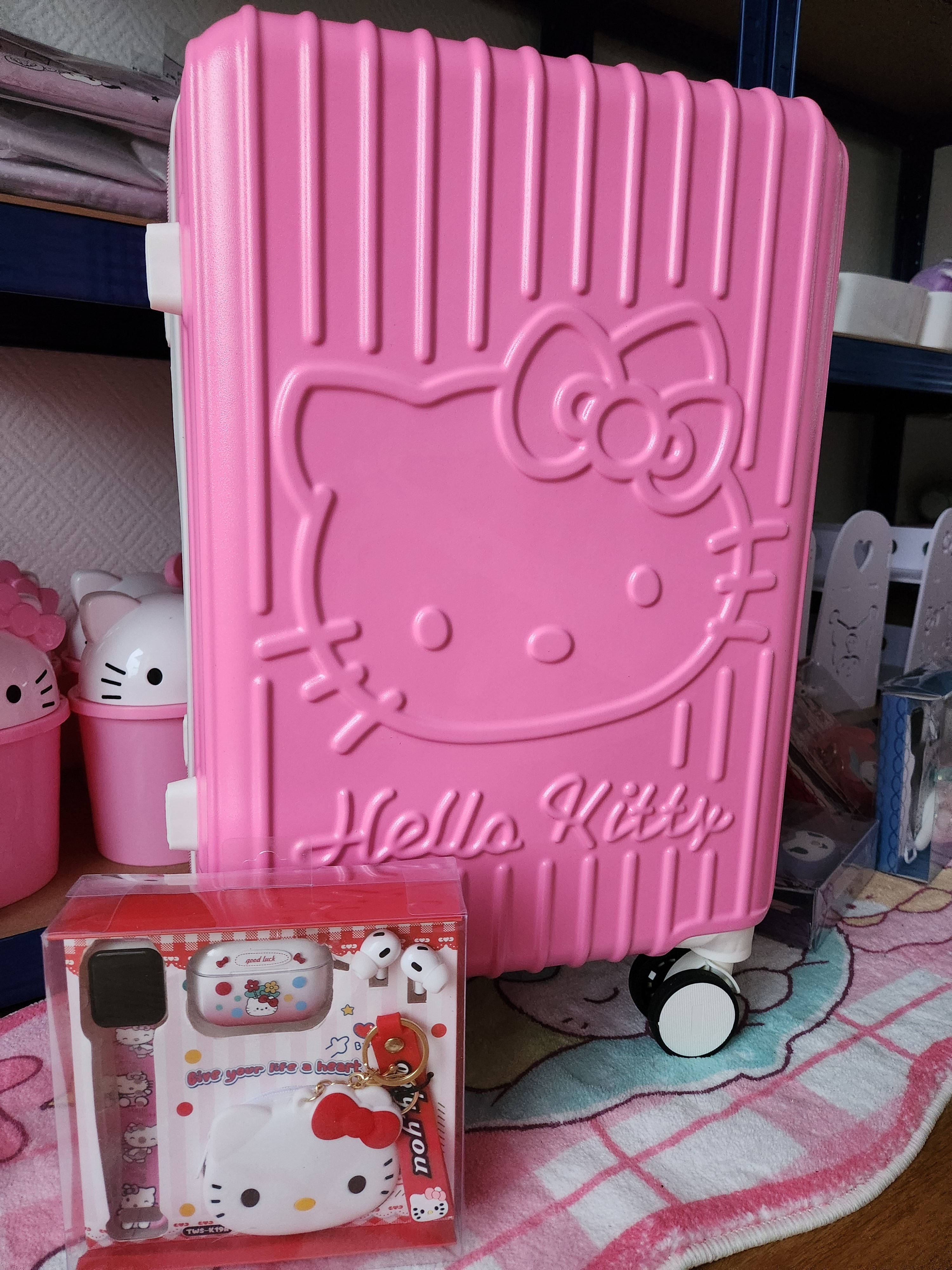 scoop premium hellokitty